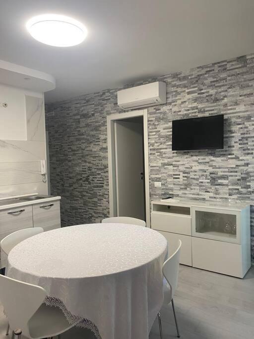 Appartamento Incantevole 300M Dal Mare ลินญาโน ซับเบียโดโร ภายนอก รูปภาพ
